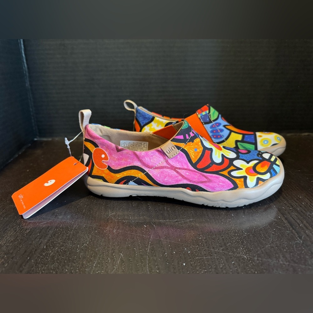 SECRET GARDEN TOLEDO I WOMEN  travel shoes size 5 new with tags